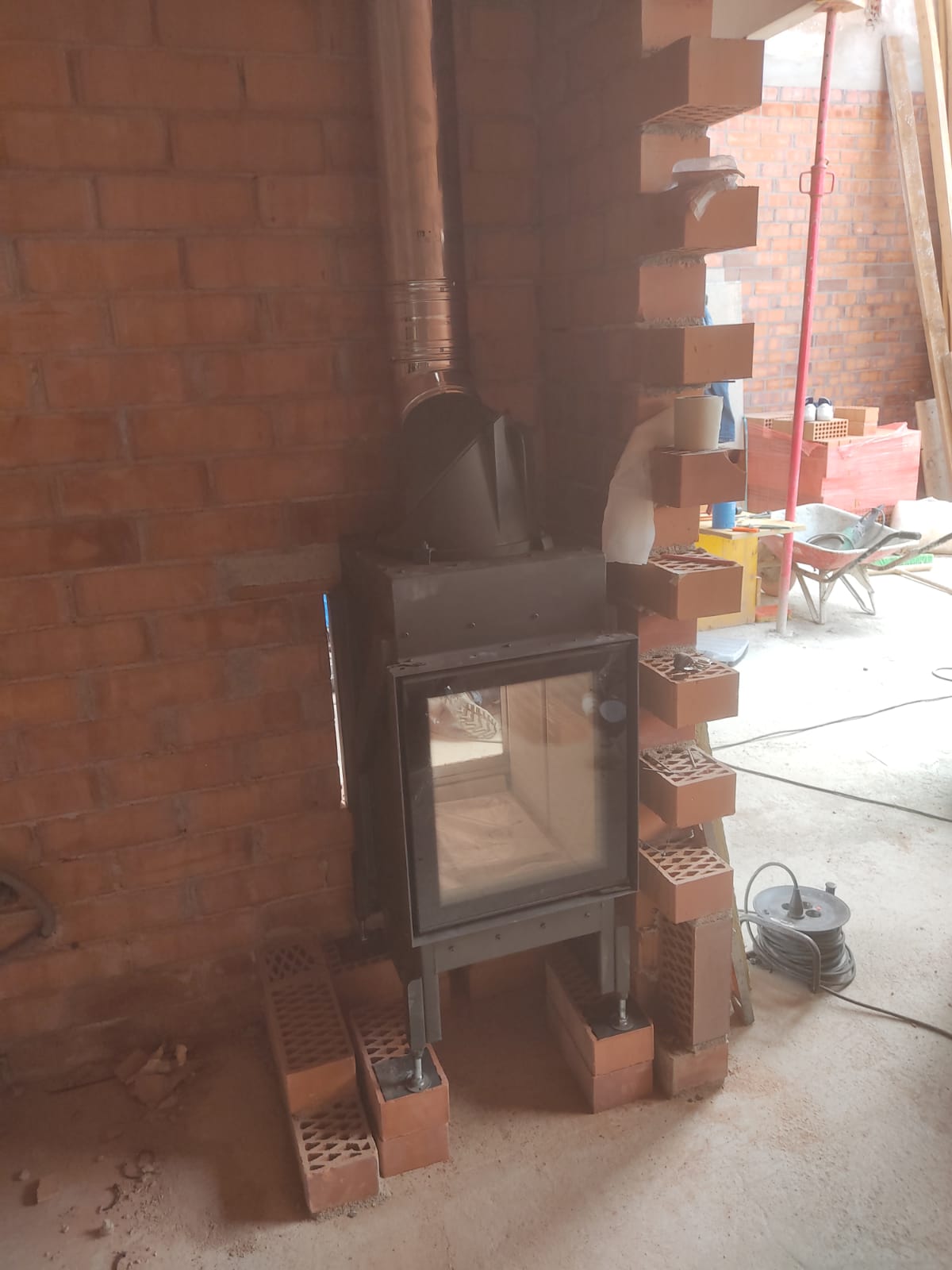 Chimenea de leña 45x51K II