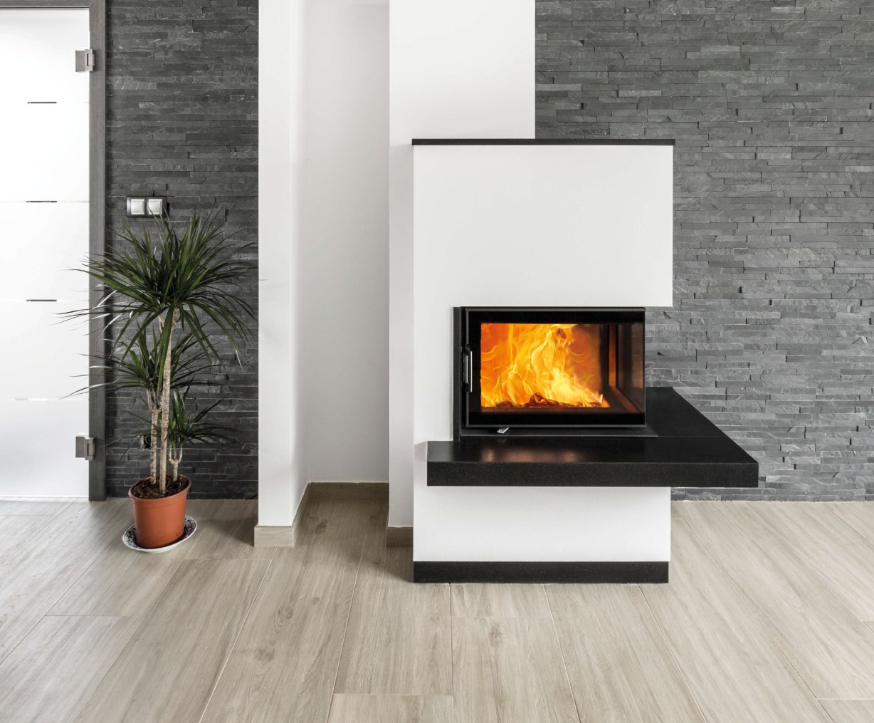 Hogar de leña 63x40x42K Abatible - Esquinero