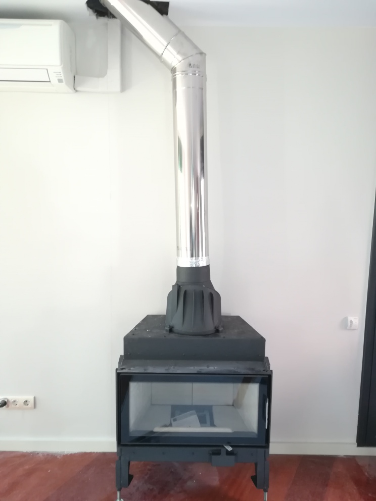 Chimenea de leña 75x39K 2.0