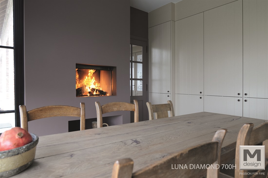 Chimenea de leña LUNA DIAMOND 700 H (Frontal) 1