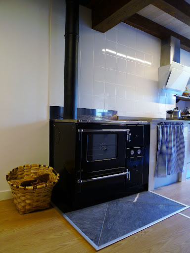 Cocina calefactora de leña K148CL 5
