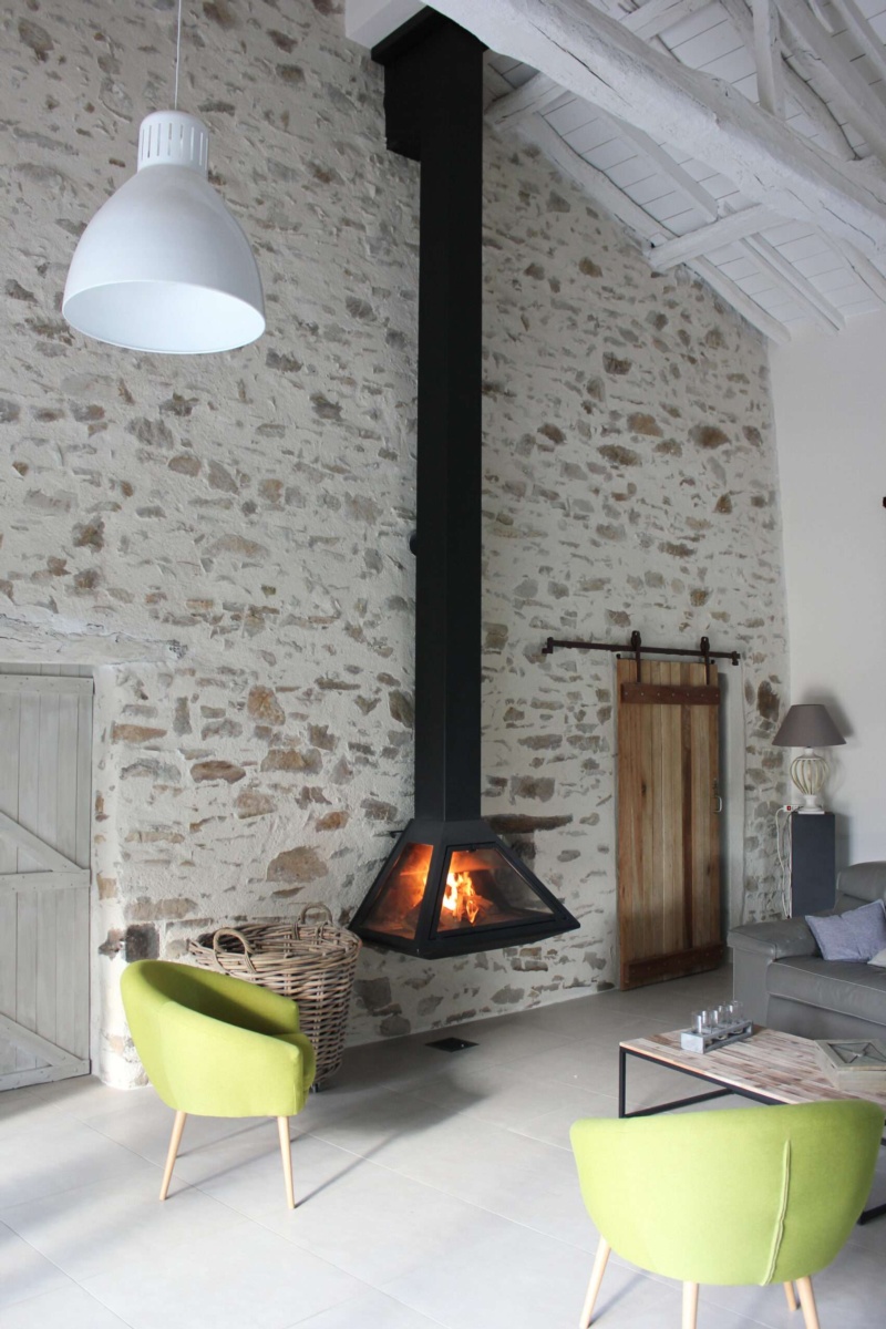 Chimenea colgante de leña ALTEA cerrada