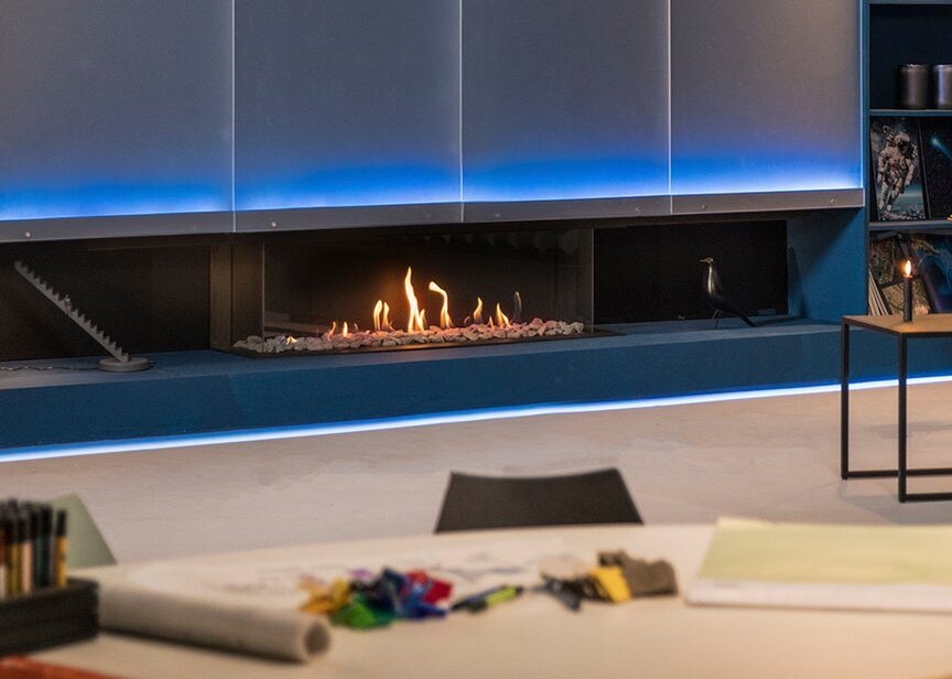 Chimenea de gas MATRIX LINEAR FIRE 1300/400 III frontal y dos laterales 1