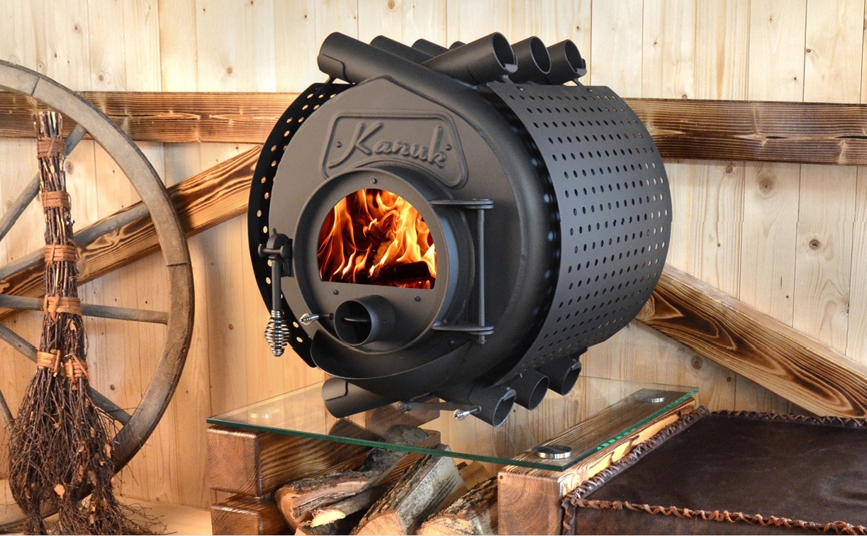 Kanuk1 Classic con laterales perforados y patas rondo 1