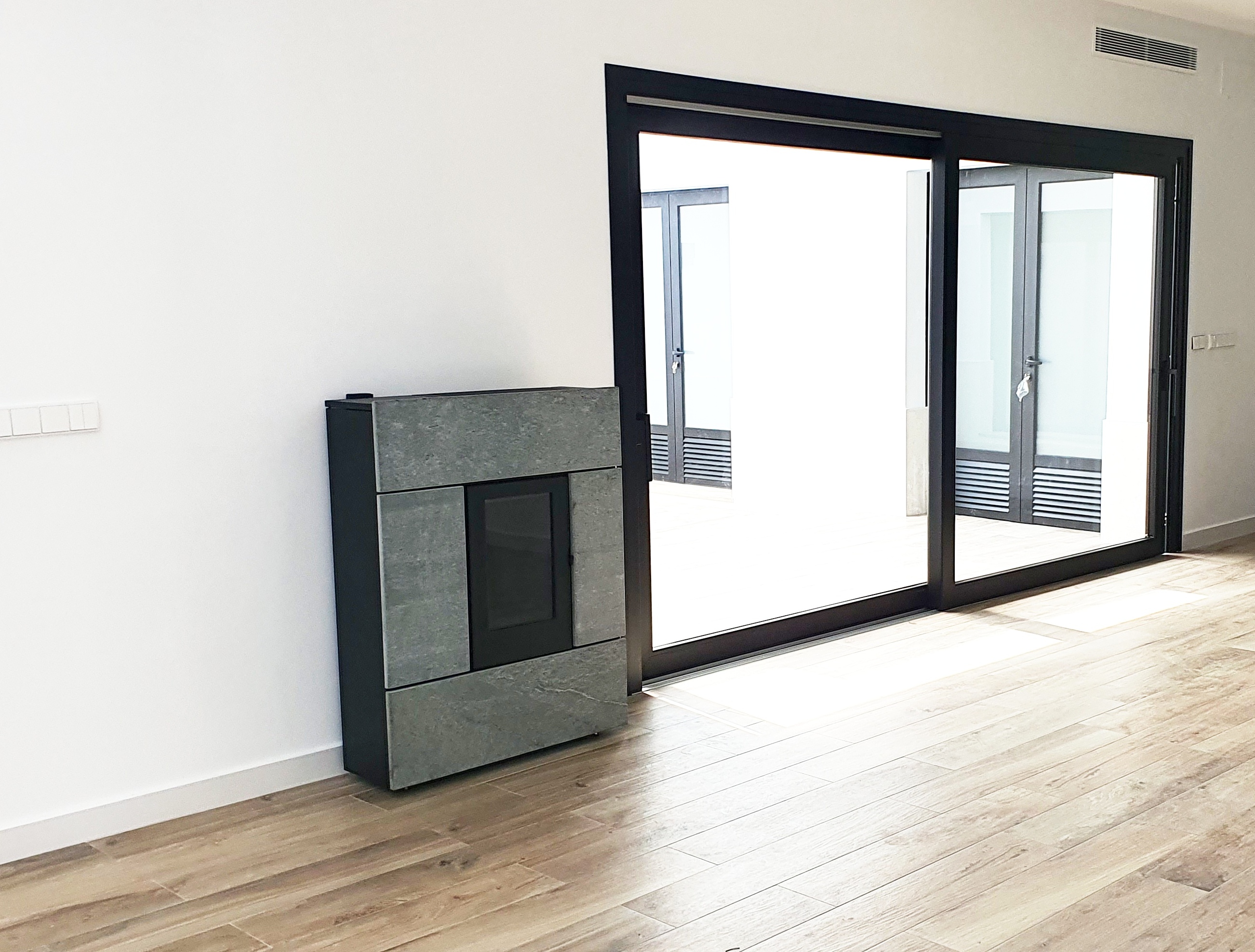 Estufa de pellet RAY Comfort Air 8kW M2