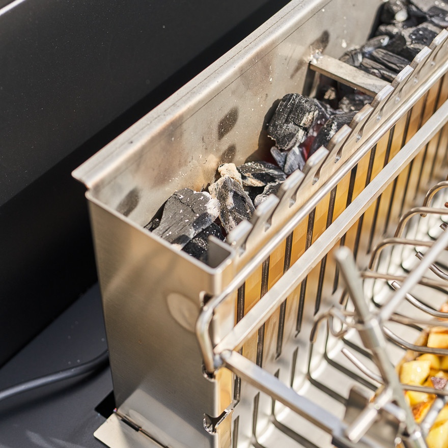 PARRILLA DE ACERO INOX 918.66 EMPOTRADA O INDEPENDIENTE 66CM CON ASADOR ELÉCTRICO 3