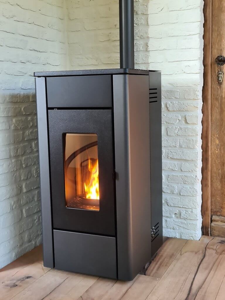 Estufa de pellet MAY Air 7 5S 4
