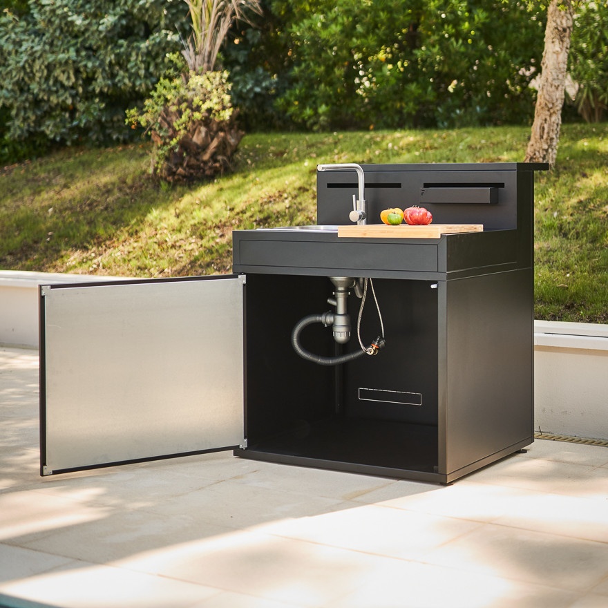 Mesa de exterior con fregadero color negro 1